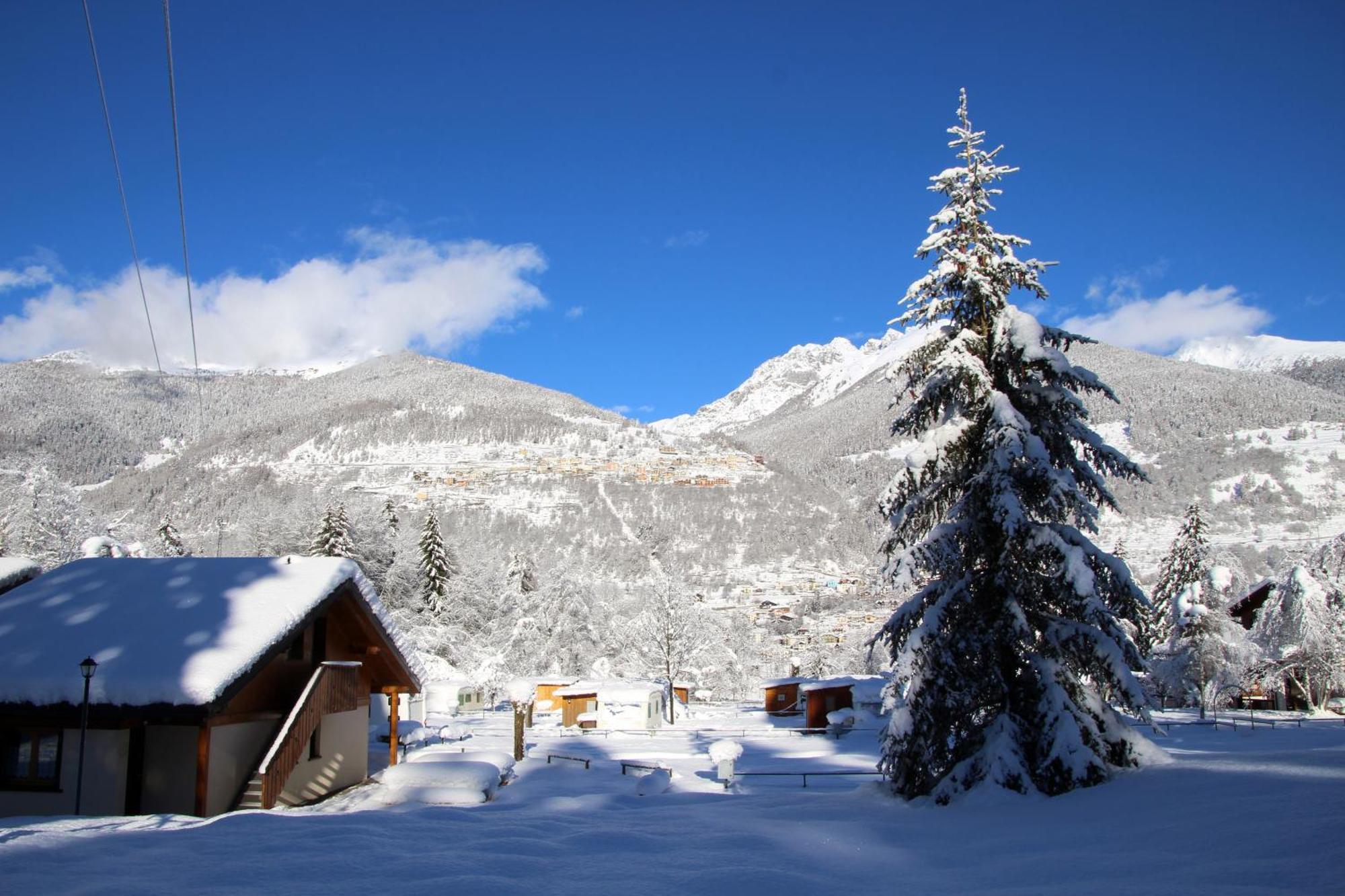 Chalet Presanella Temu Exterior photo