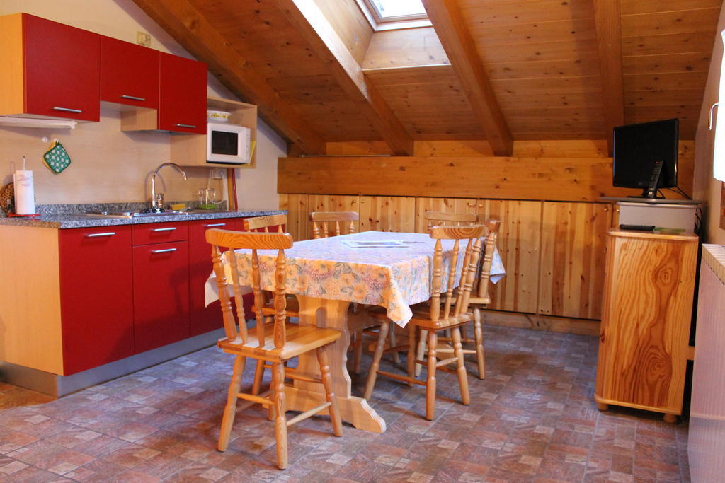Chalet Presanella Temu Room photo